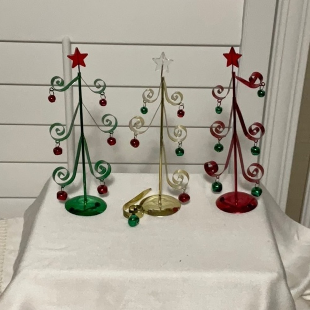 3 little trees